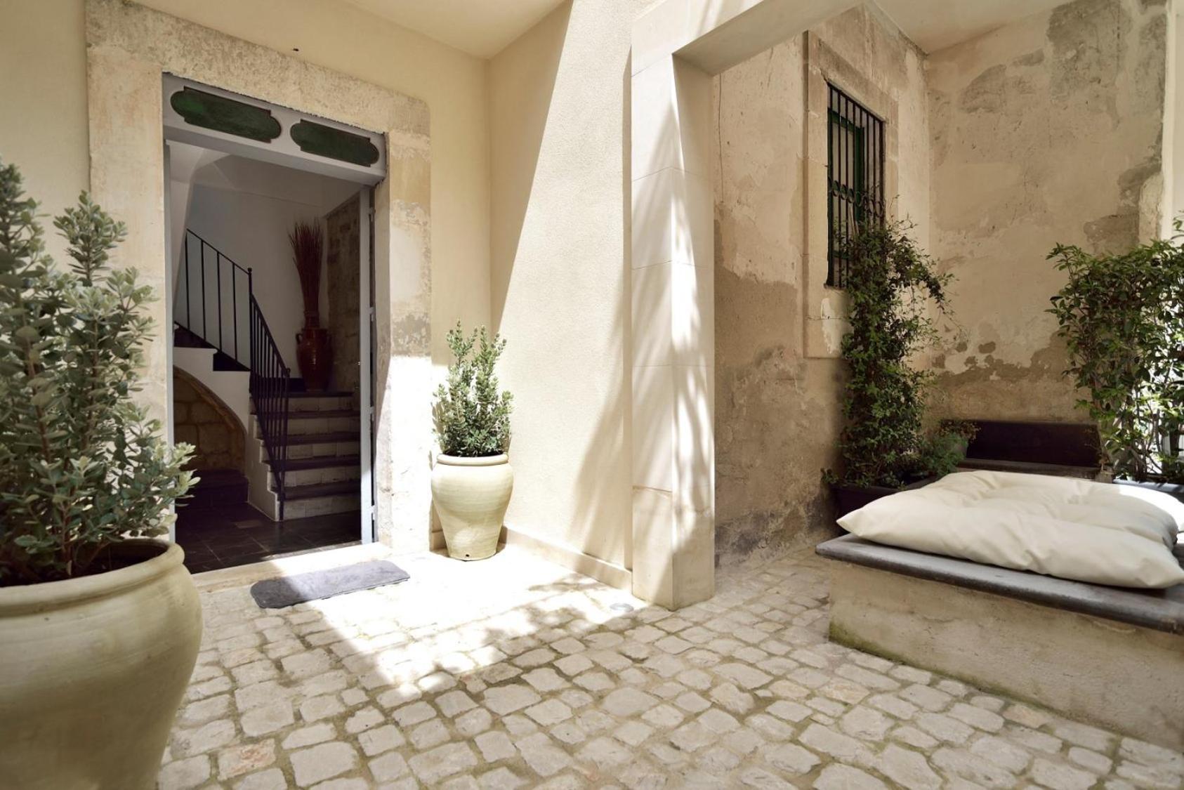 Domus Sbircio Modica Apartment Bagian luar foto