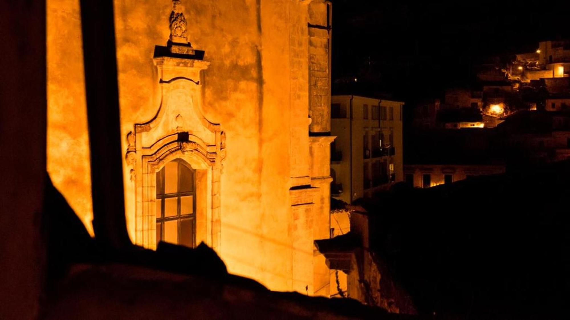 Domus Sbircio Modica Apartment Bagian luar foto