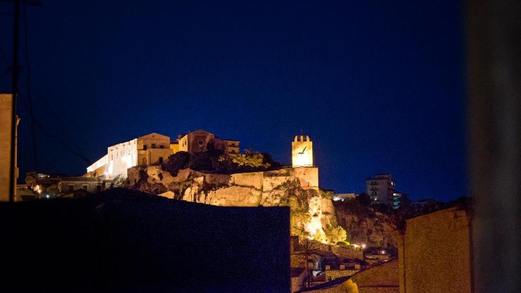 Domus Sbircio Modica Apartment Bagian luar foto