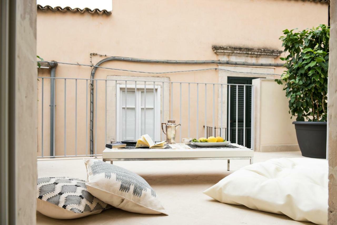 Domus Sbircio Modica Apartment Bagian luar foto