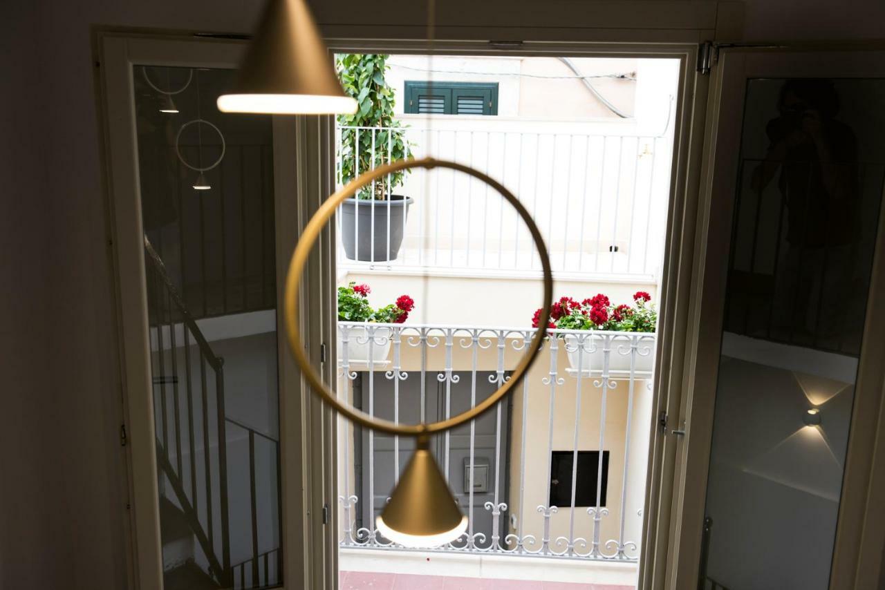 Domus Sbircio Modica Apartment Bagian luar foto