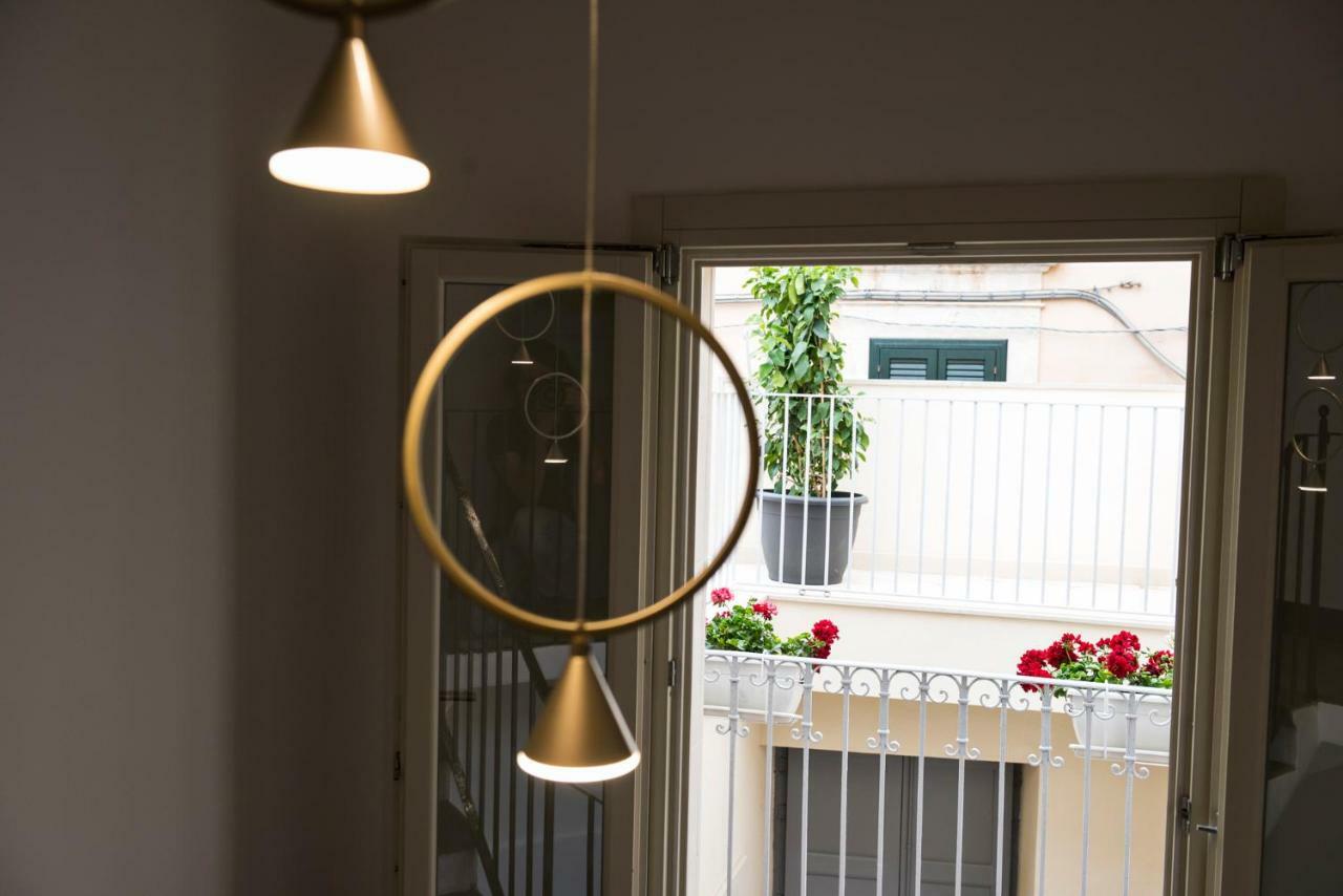 Domus Sbircio Modica Apartment Bagian luar foto